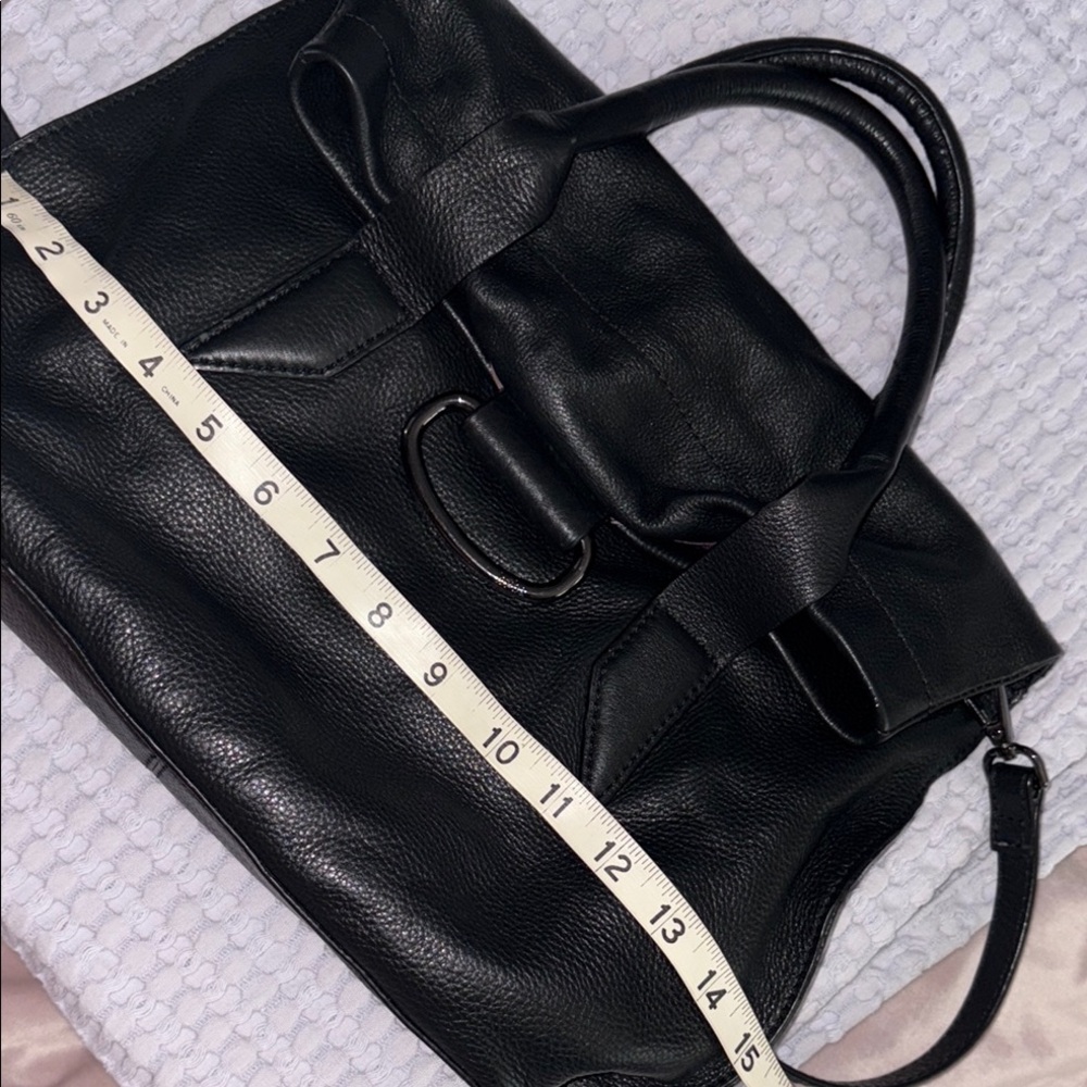 Kooba Elegant Black Leather Handbag with the long strap and magnetic closure - Picture 10 of 15